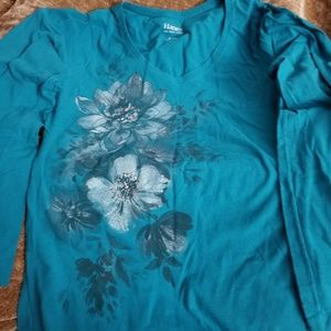 Hanes long sleeve t-shirt
